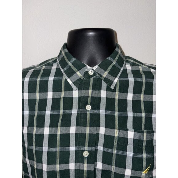 Nautica Long Sleeve Button Up Shirt Men 16/18 Large 100 % Cotton Green Plaid - Picture 2 of 6